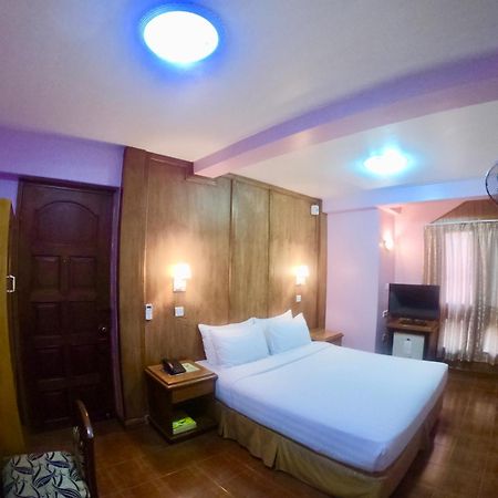 Royal City Hotel Mandalay Exteriör bild