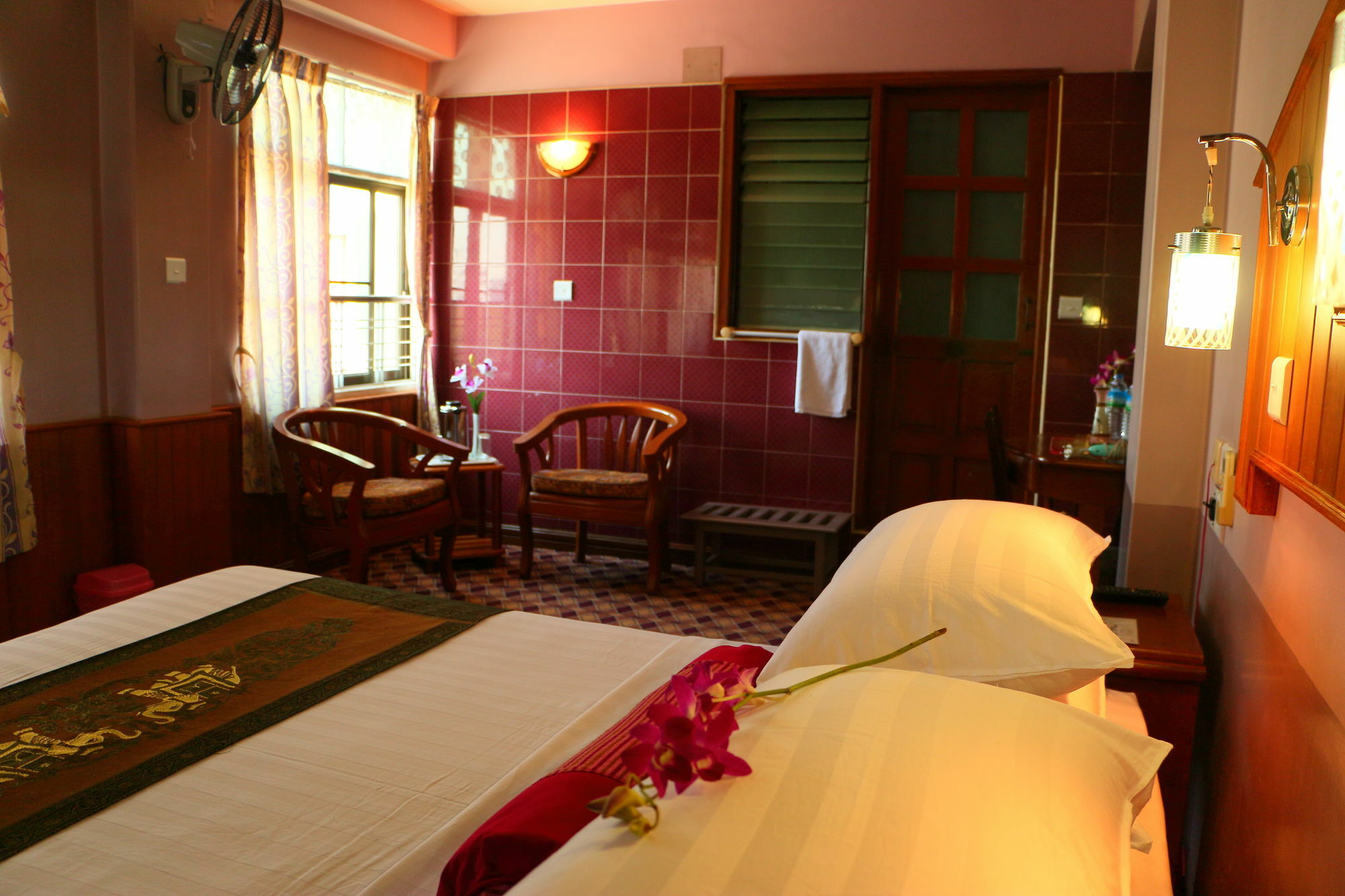 Royal City Hotel Mandalay Exteriör bild