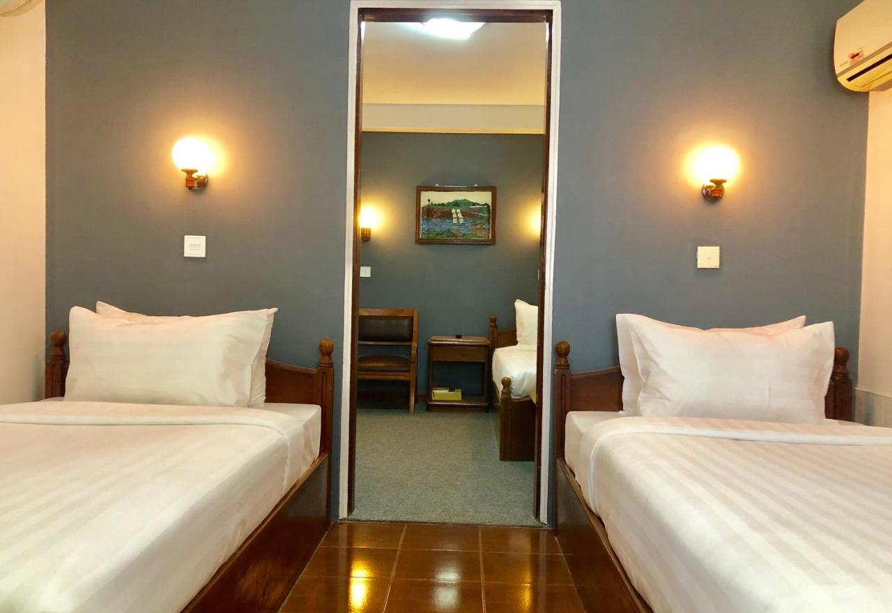 Royal City Hotel Mandalay Exteriör bild