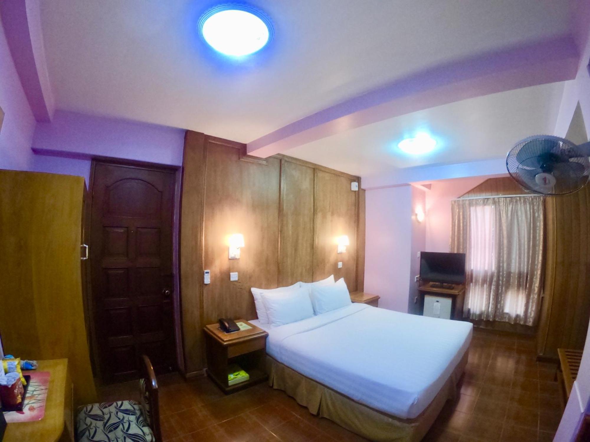 Royal City Hotel Mandalay Exteriör bild